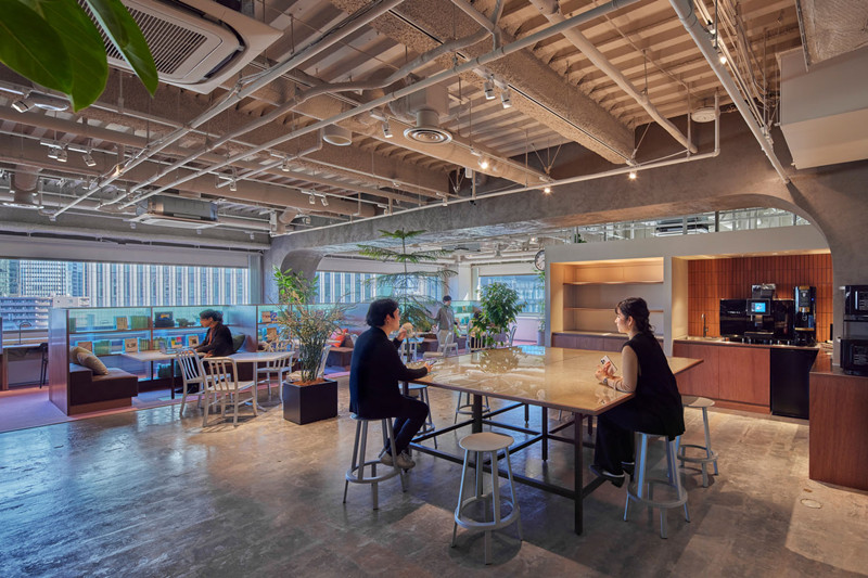 公司集團總部工業(yè)風(fēng)辦公室設(shè)計效果